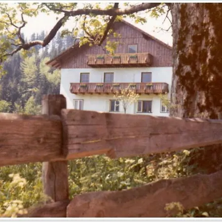 Haus Einhirn *