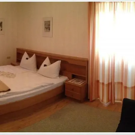 Apartment Haus Einhirn *